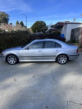 2003 BMW 525 i
