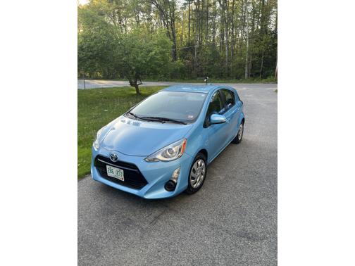 2015 Toyota Prius c Two