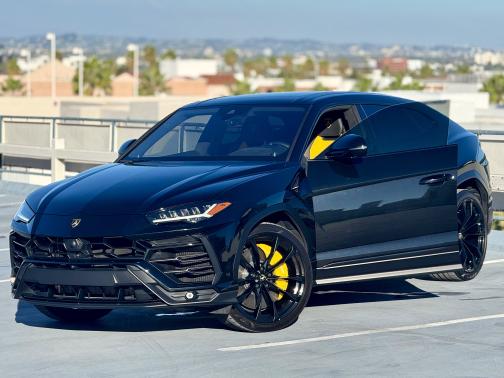2019 Lamborghini Urus Base