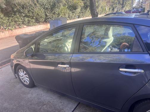 2014 Toyota Prius Plug-in Base