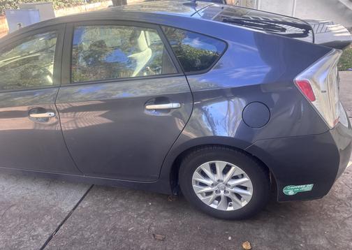 2014 Toyota Prius Plug-in Base