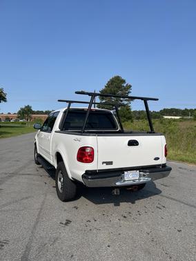 White 2002 Ford F-150 XLT SuperCrew