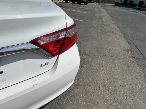 2017 Toyota Camry LE