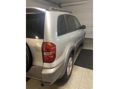 2004 Toyota RAV4 Base