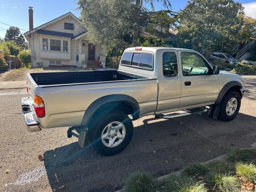 2004 Toyota Tacoma PreRunner Xtracab