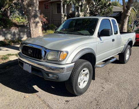 2004 Toyota Tacoma PreRunner Xtracab