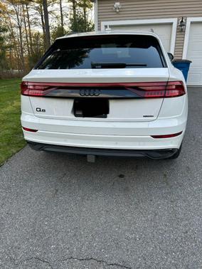 White 2021 Audi Q8 55 Premium