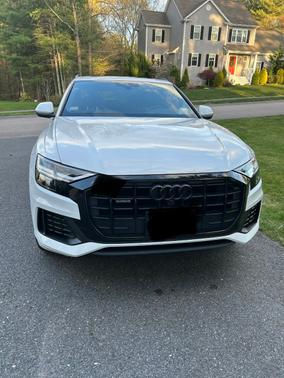 White 2021 Audi Q8 55 Premium