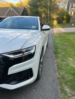 White 2021 Audi Q8 55 Premium