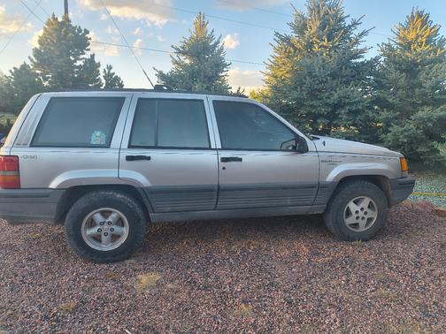 1993 Jeep Grand Cherokee Laredo 4WD