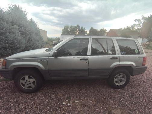 1993 Jeep Grand Cherokee Laredo 4WD