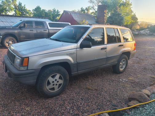 1993 Jeep Grand Cherokee Laredo 4WD