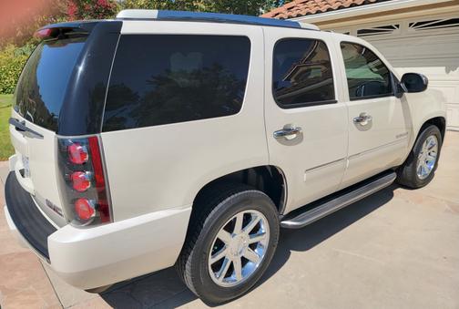 2012 GMC Yukon Denali