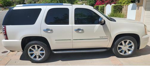 2012 GMC Yukon Denali