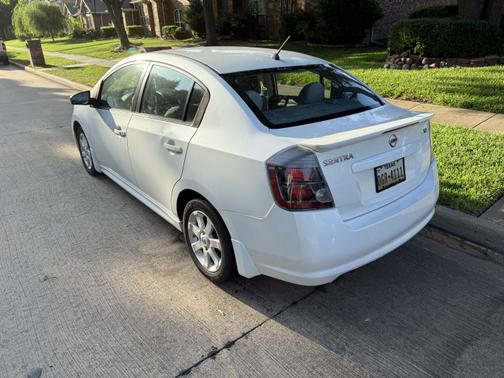 2011 Nissan Sentra 2.0 SR