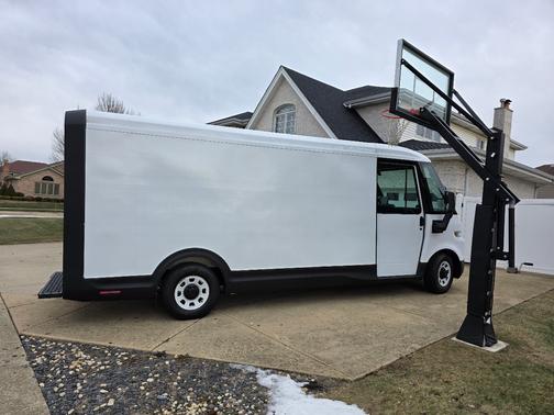 2025 Chevrolet BrightDrop 600 Base