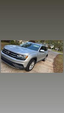 Silver 2018 Volkswagen Atlas 3.6L Launch Edition
