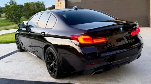 Black 2023 BMW 530e Base