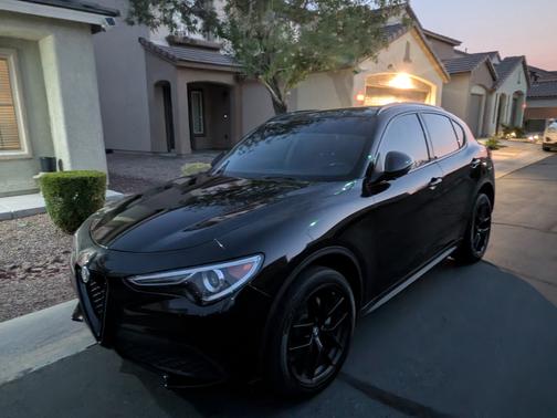 2021 Alfa Romeo Stelvio Base