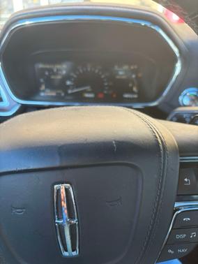 2017 Lincoln Continental Select