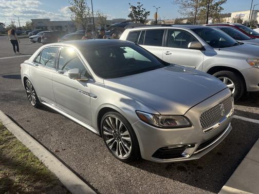 2017 Lincoln Continental Select