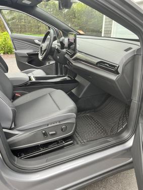 Silver 2023 Volkswagen ID.4 Pro S Plus