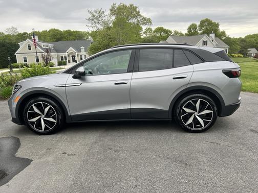 Silver 2023 Volkswagen ID.4 Pro S Plus