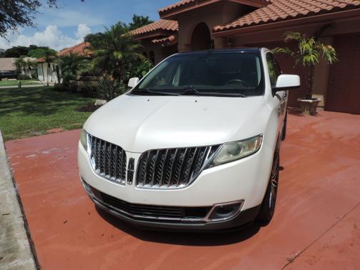 2011 Lincoln MKX Base