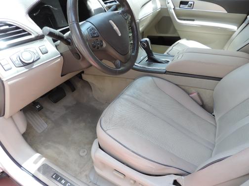 2011 Lincoln MKX Base