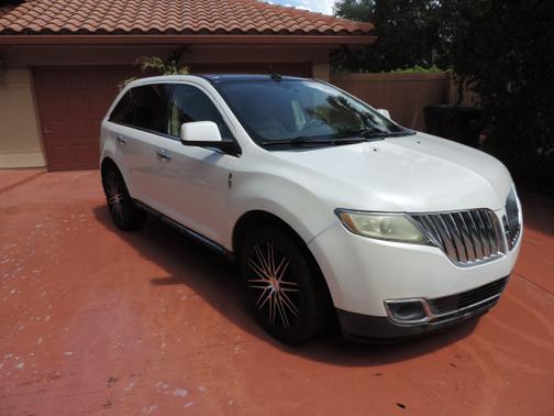 2011 Lincoln MKX Base