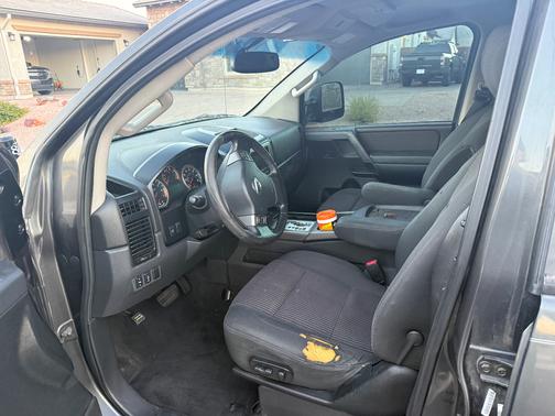 2012 Nissan Titan SV