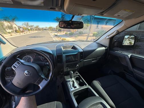 2012 Nissan Titan SV