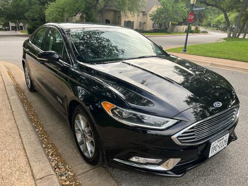 2017 Ford Fusion Energi SE Luxury