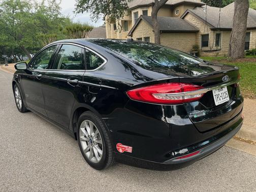 2017 Ford Fusion Energi SE Luxury