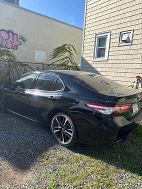 Black 2018 Toyota Camry XSE