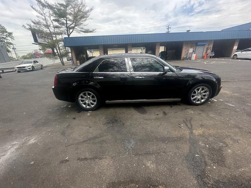 2007 Chrysler 300C Base