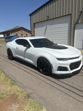 White 2018 Chevrolet Camaro ZL1