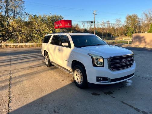 White 2015 GMC Yukon XL 1500 SLT