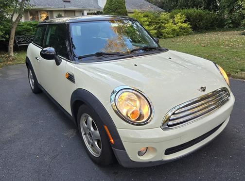 2009 MINI Cooper Base