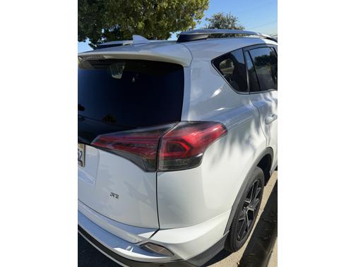 2016 Toyota RAV4 SE