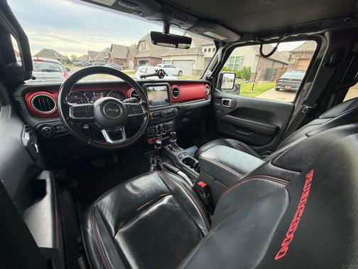Gray 2020 Jeep Gladiator Rubicon