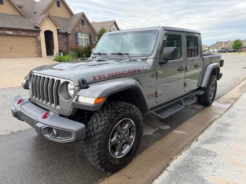 Gray 2020 Jeep Gladiator Rubicon