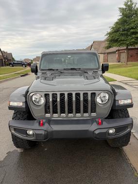 Gray 2020 Jeep Gladiator Rubicon