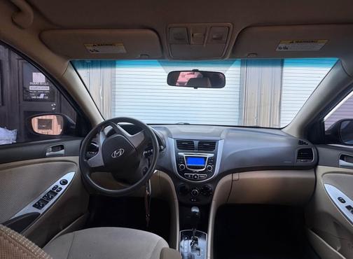 2013 Hyundai Accent GLS