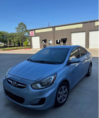 2013 Hyundai Accent GLS