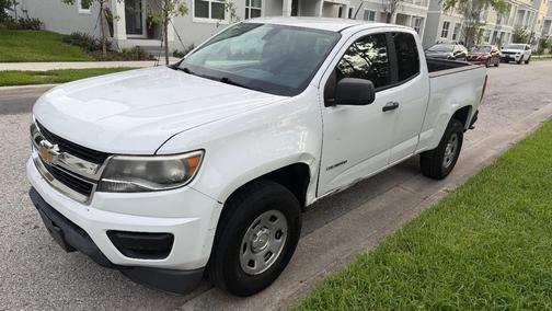 White 2018 Chevrolet Colorado WT