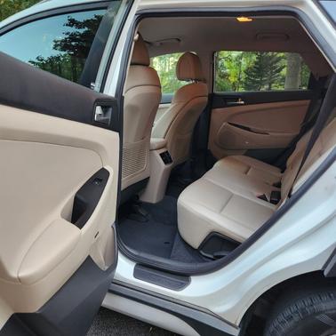 2018 Hyundai TUCSON SEL Plus