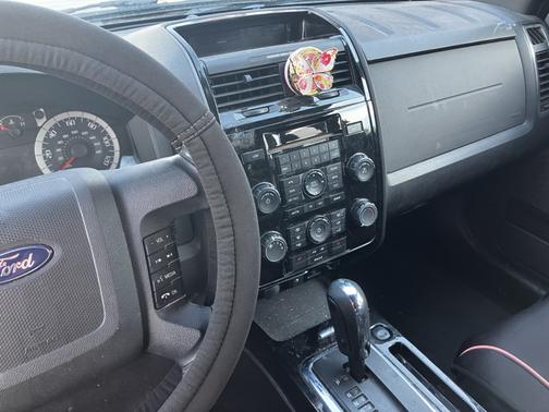 Black 2010 Ford Escape Limited