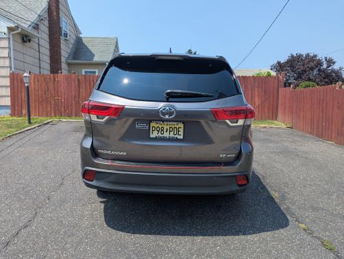 2018 Toyota Highlander SE