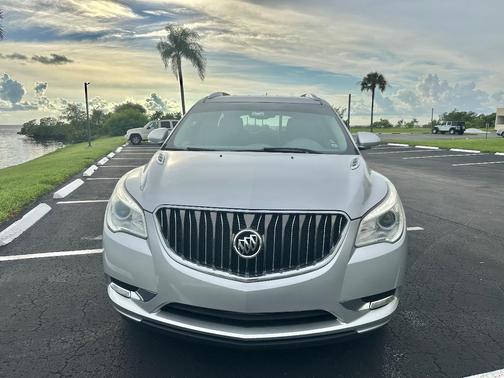 Silver 2017 Buick Enclave Convenience